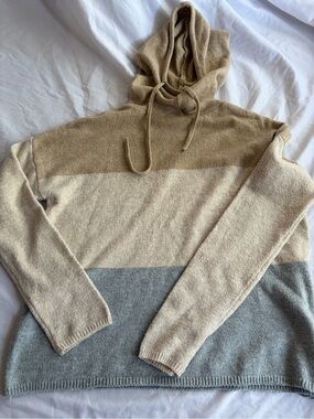 Stylus Women's Neutral Color Sweater Hoodie Size XS